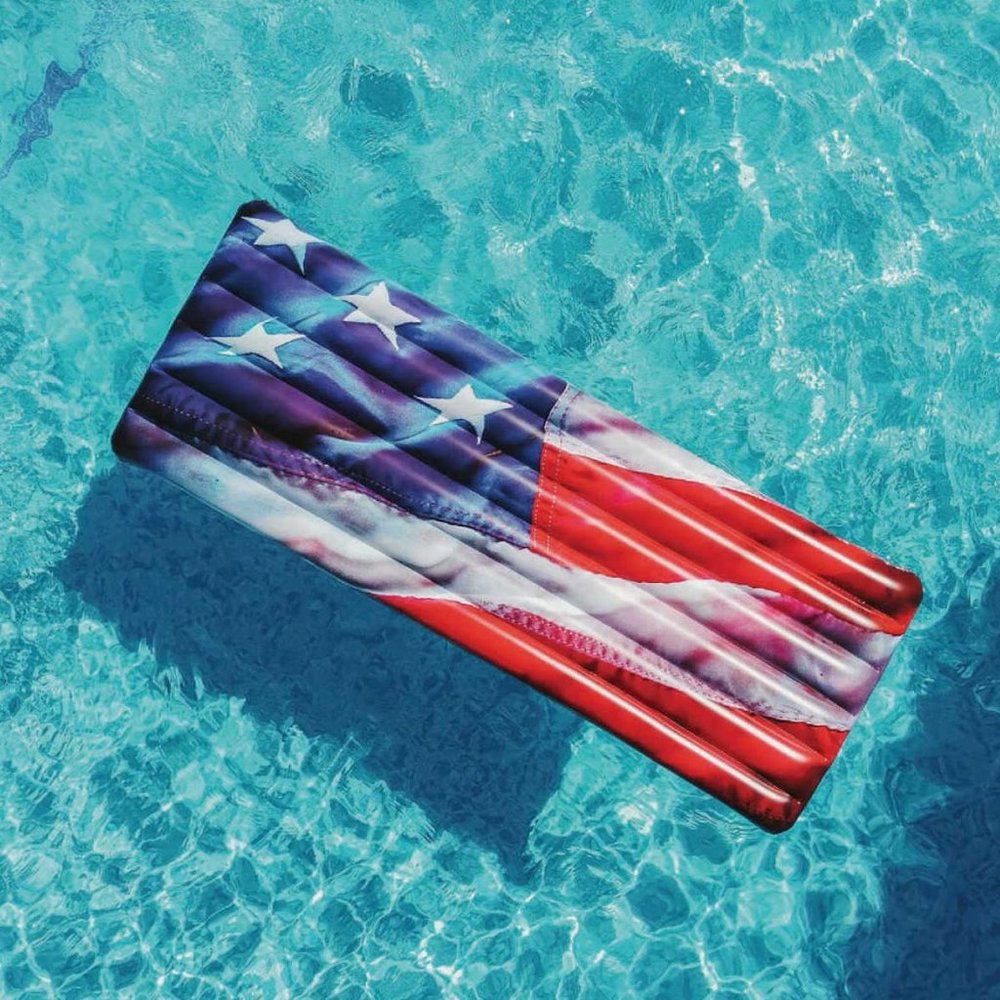 Inflatable Pool Raft - Stars & Stripes Deluxe - Picture 2 of 7